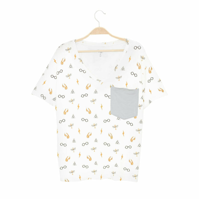 Women’s Relaxed Fit V-Neck in Icon from Kyte BABY