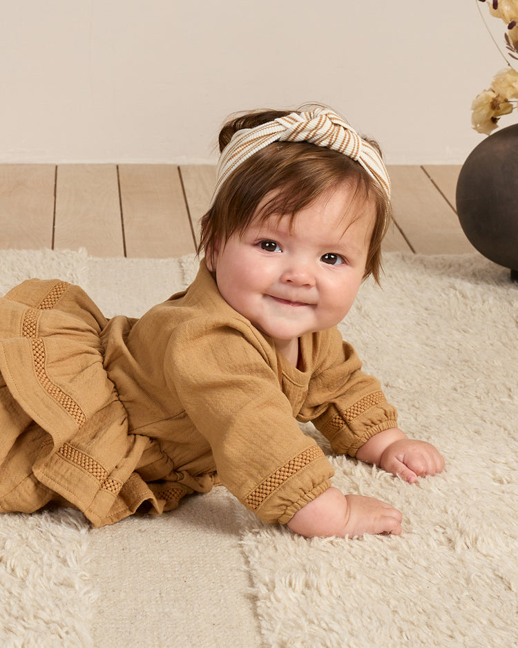 Quincy Mae Rosie Romper In Golden