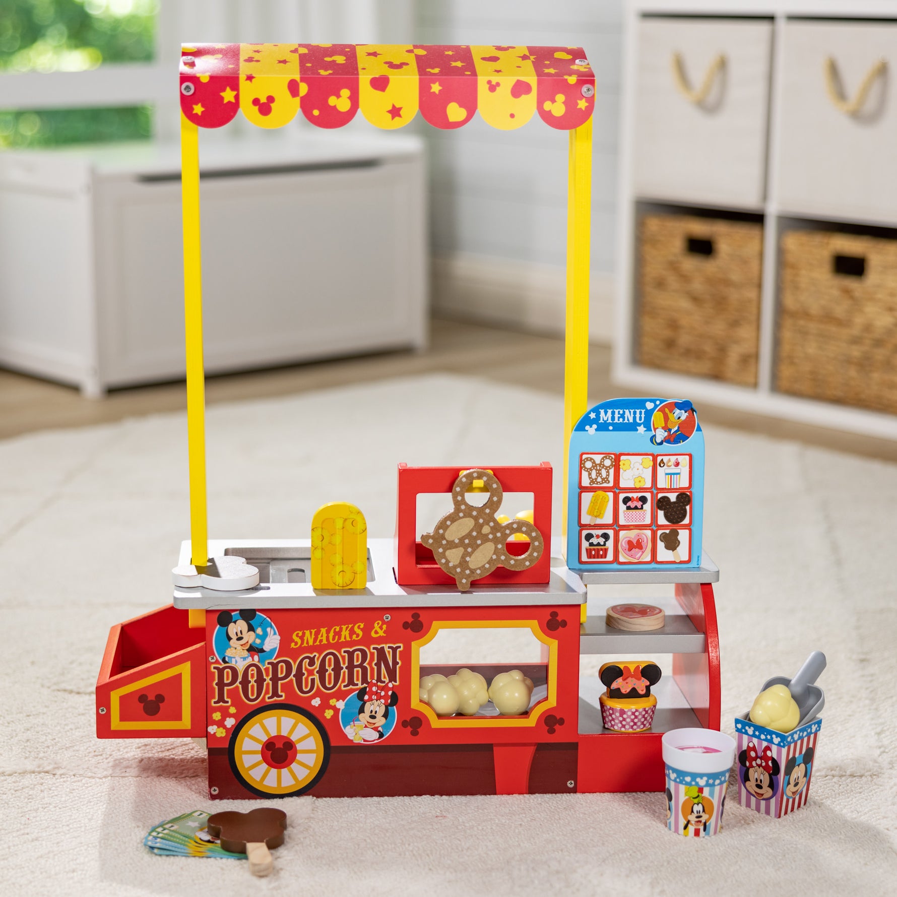 Melissa & Doug Disney Snacks & Popcorn Wooden Food Counter